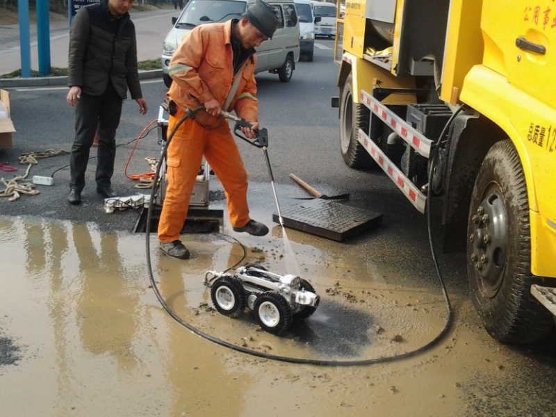 金堂县高压车疏通 污水管道清理 化粪池清理